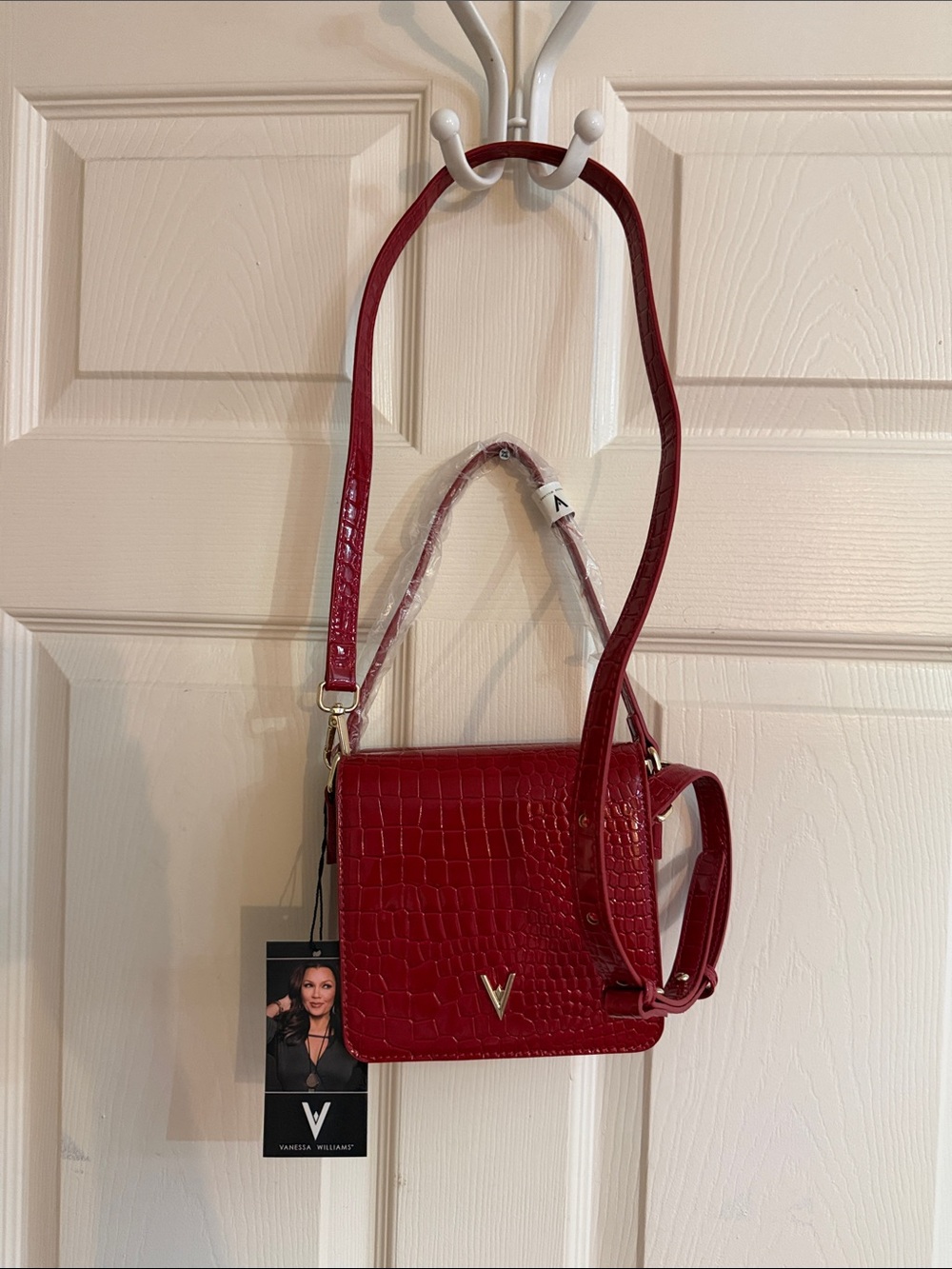 Vanessa Williams Red Croc-Embossed Crossbody Bag